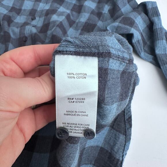 Travis Mathew BUTTON-UP flannel - Picture 6 of 9